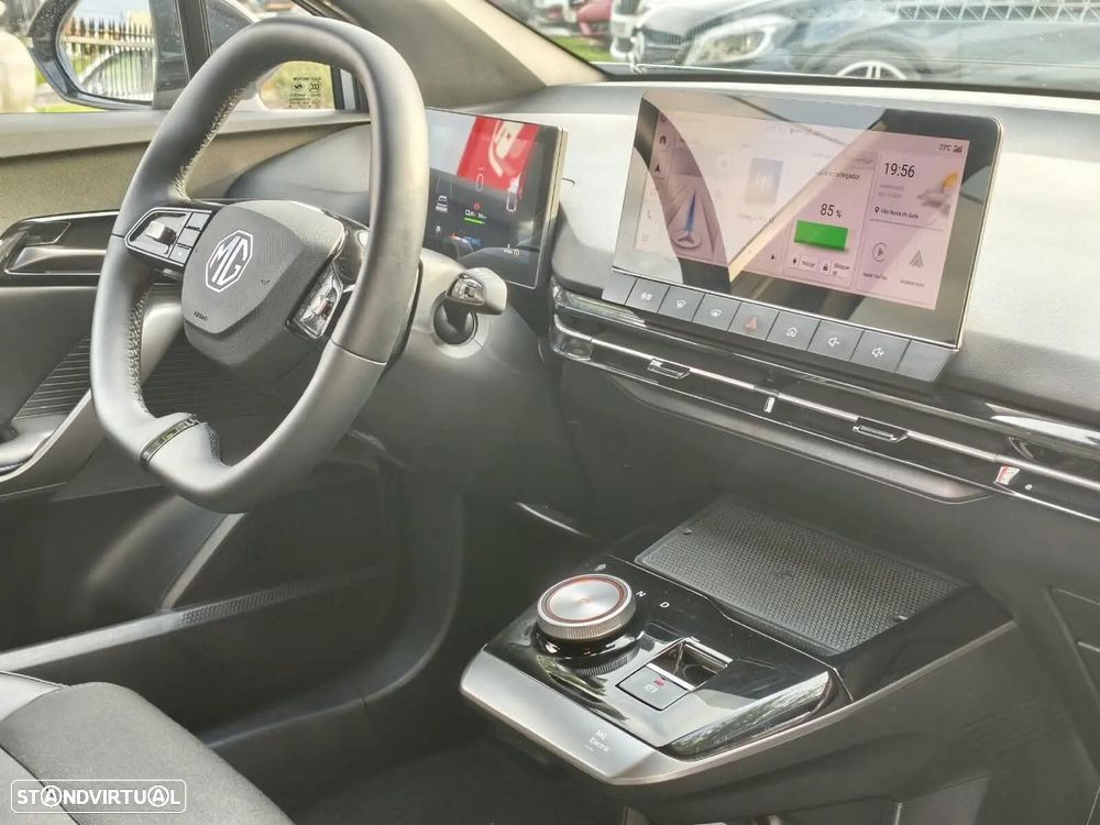 MG MG4 64 kWh Luxury - 7