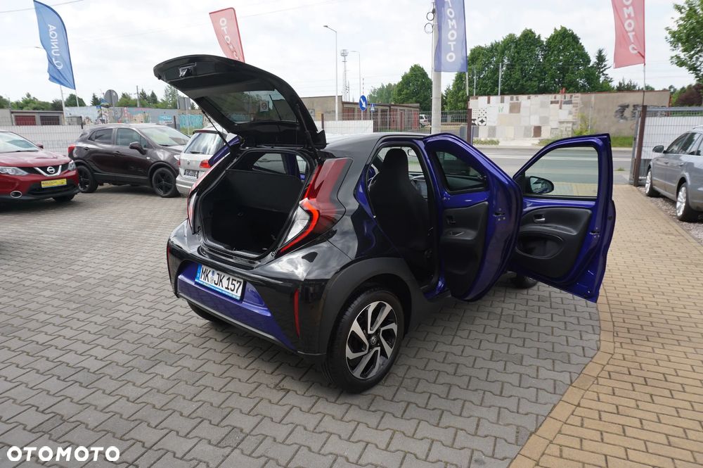 Toyota Aygo X x-shift x-play Team Deutschland - 14