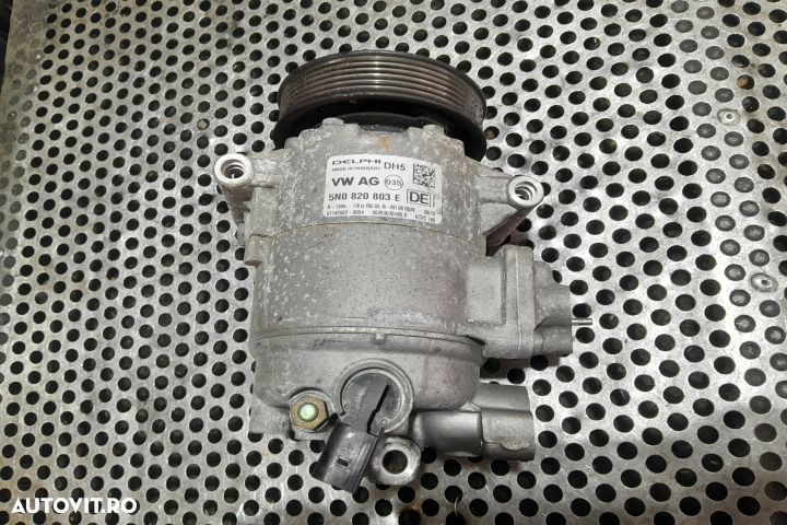Compresor AC 5N0820803E 5N0820803E Volkswagen VW Passat B7 [2010 - 20 - 4