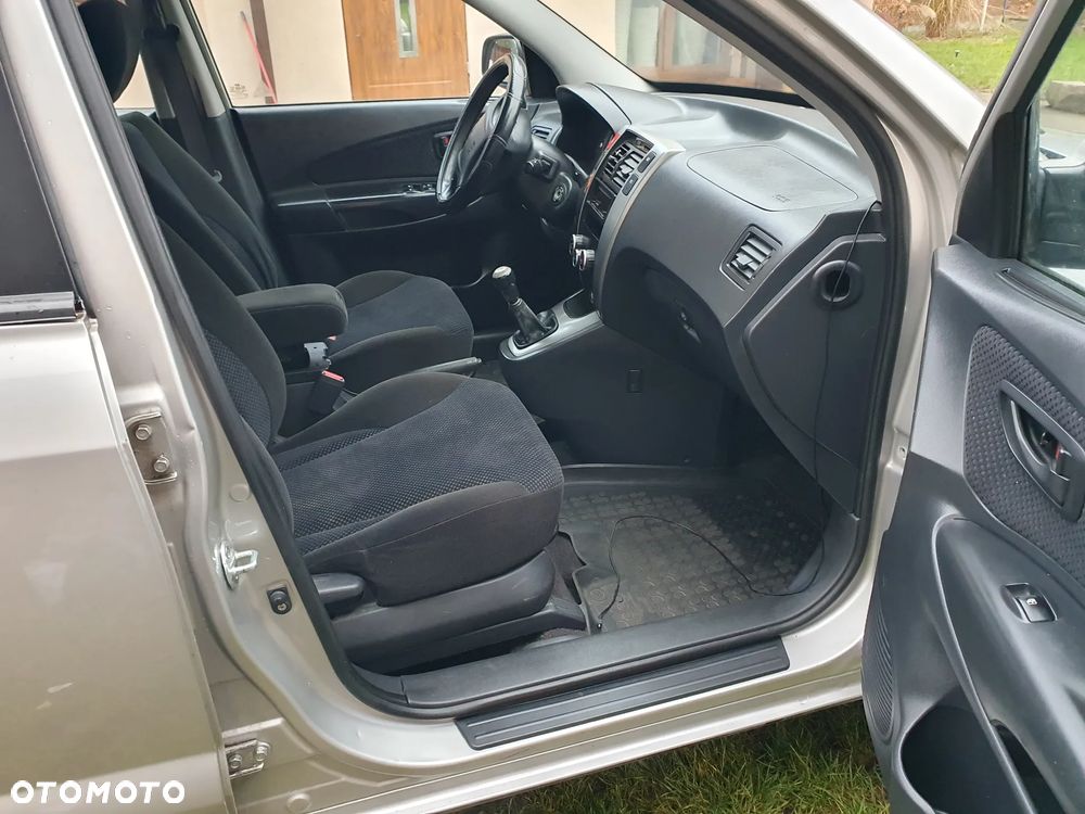 Hyundai Tucson 2.0 2WD GLS - 9