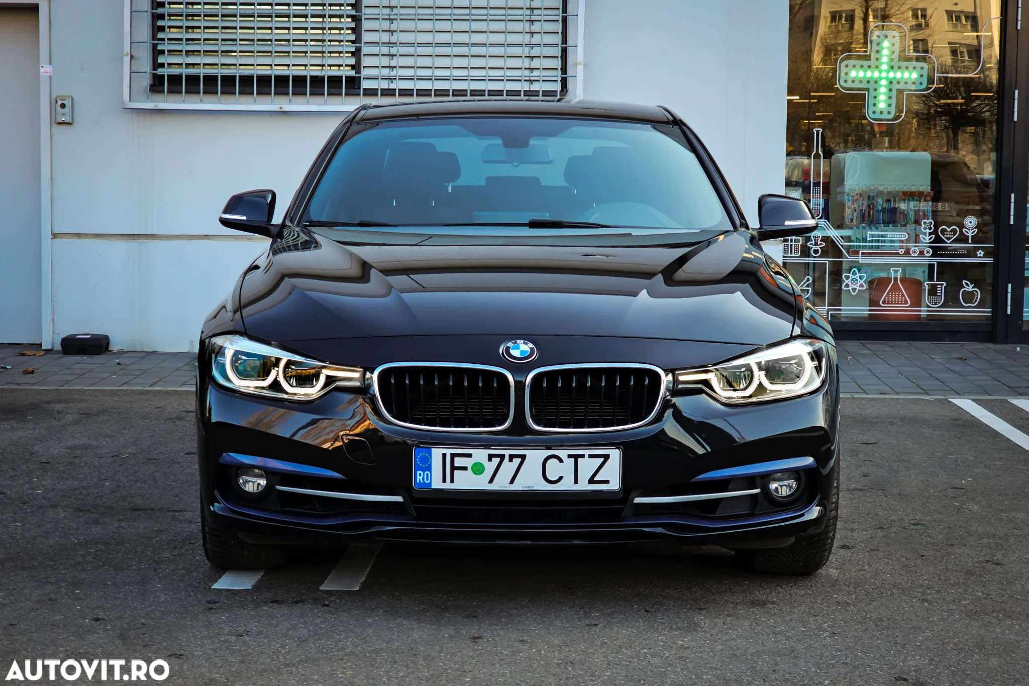 BMW Seria 3 318i Aut. Sport Line - 10