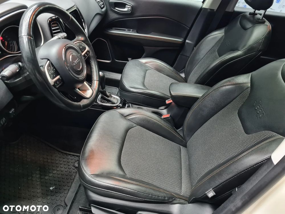 Jeep Compass 1.4 TMair Limited 4WD S&S - 27