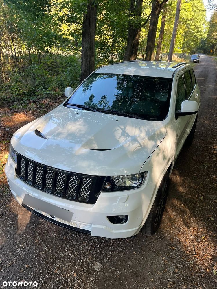Jeep Grand Cherokee - 1