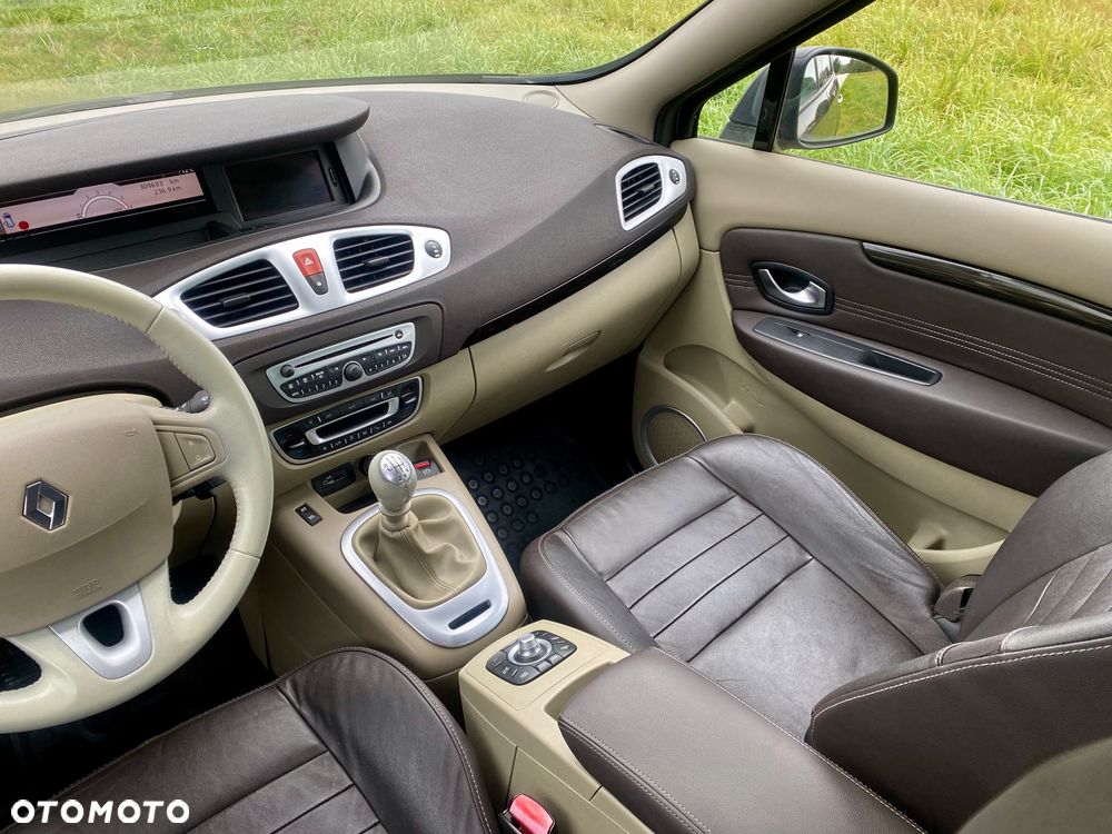 Renault Scenic 1.9 dCi Privilege - 13