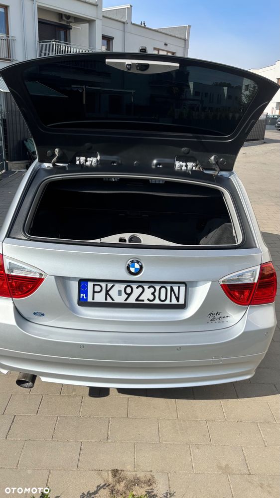 BMW Seria 3 - 23