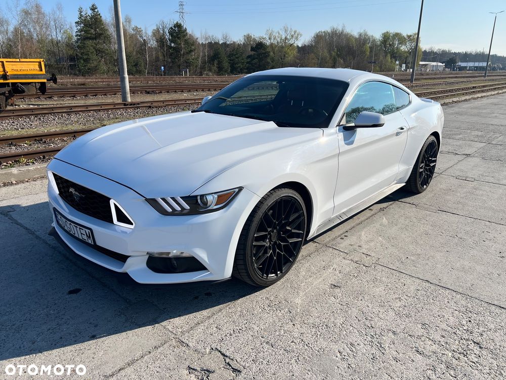 Ford Mustang 2.3 EcoBoost - 10