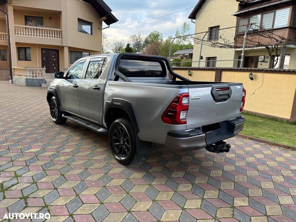 Toyota Hilux 2.8D 204CP 4x4 Double Cab AT Invincible - 10