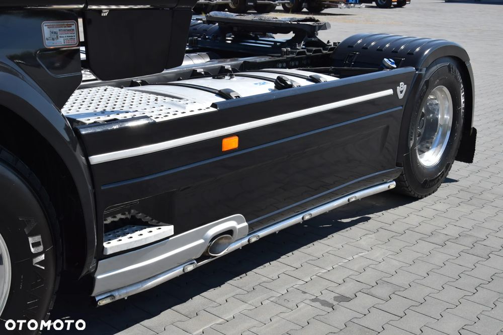 Scania R520 V8 / EURO 6 / FULL AIRMATIC / RETARDER / KLIMATYZACJA / ACC / 2 ZBIORNIKI PALIWA / ALUFELGI / LEDY / FULL SPOILERY / WERSJA PREMIUM / SPROWADZONA - 16