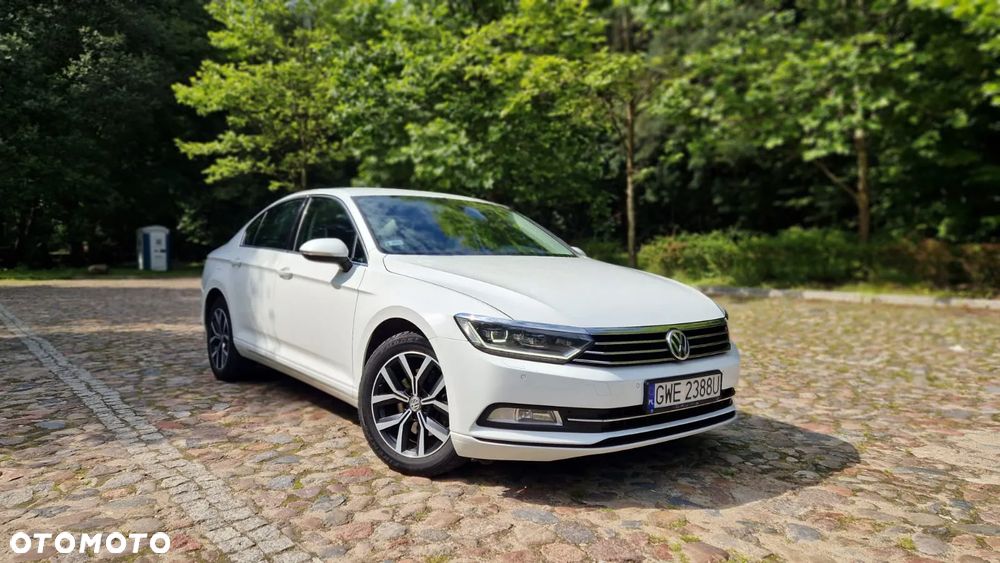 Volkswagen Passat - 2