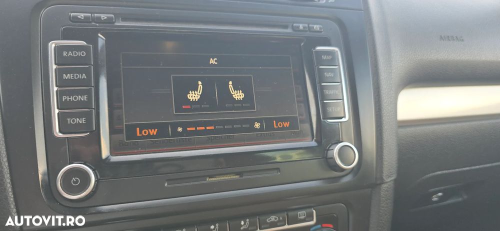 Volkswagen Golf 1.4 TSI Individual - 22