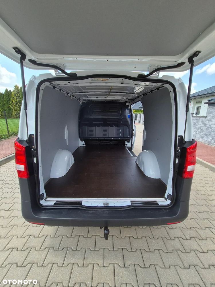 Mercedes-Benz Vito LONG 2,2CDI 2019r 130Tys km RWD 100%Bezwypadkowy Super stan Gwarancja przebiegu - 31