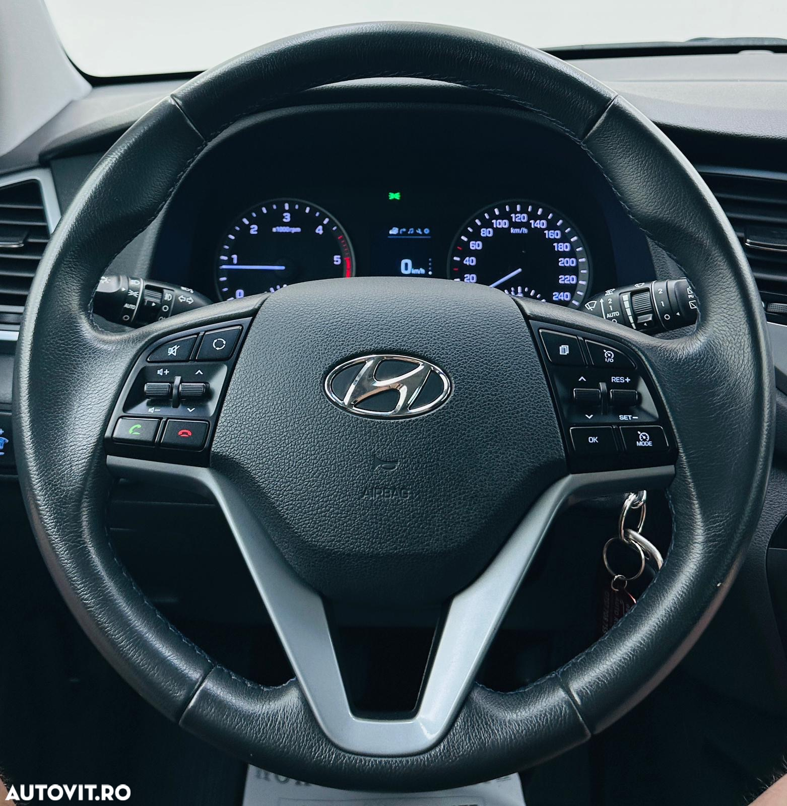 Hyundai Tucson - 40