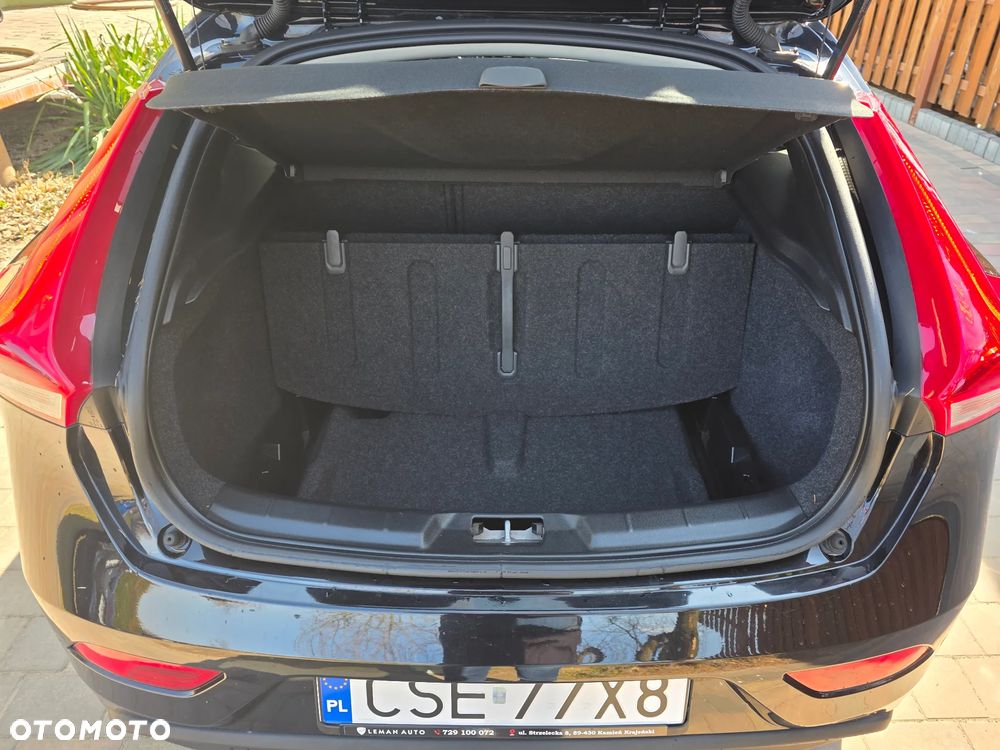 Volvo V40 T2 - 11