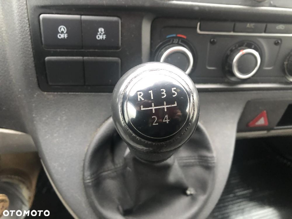 Volkswagen Tansporter - 10