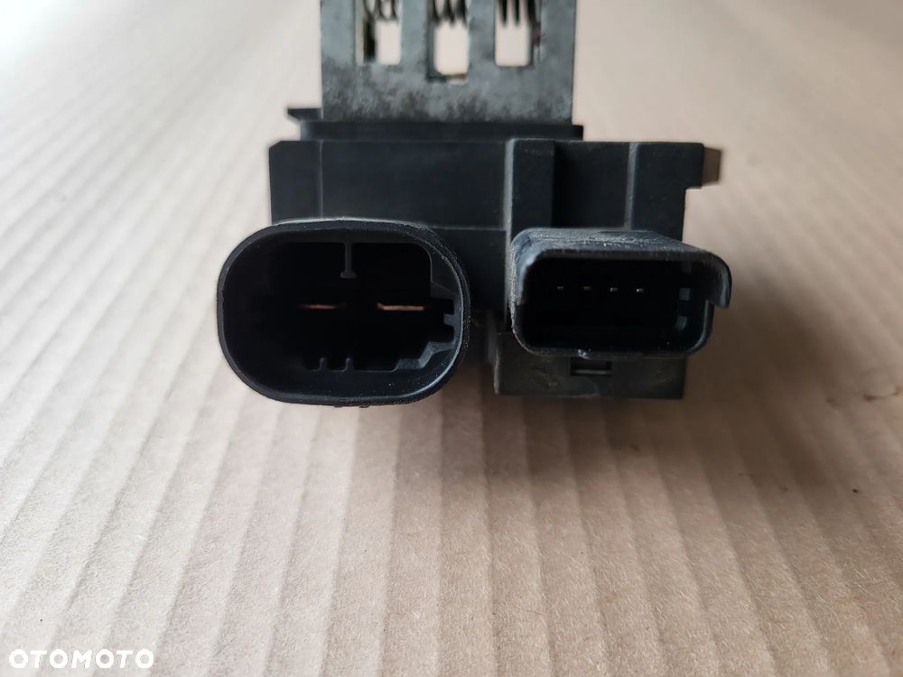 Rezystor opornica wentylatora Peugeot Citroen - 2