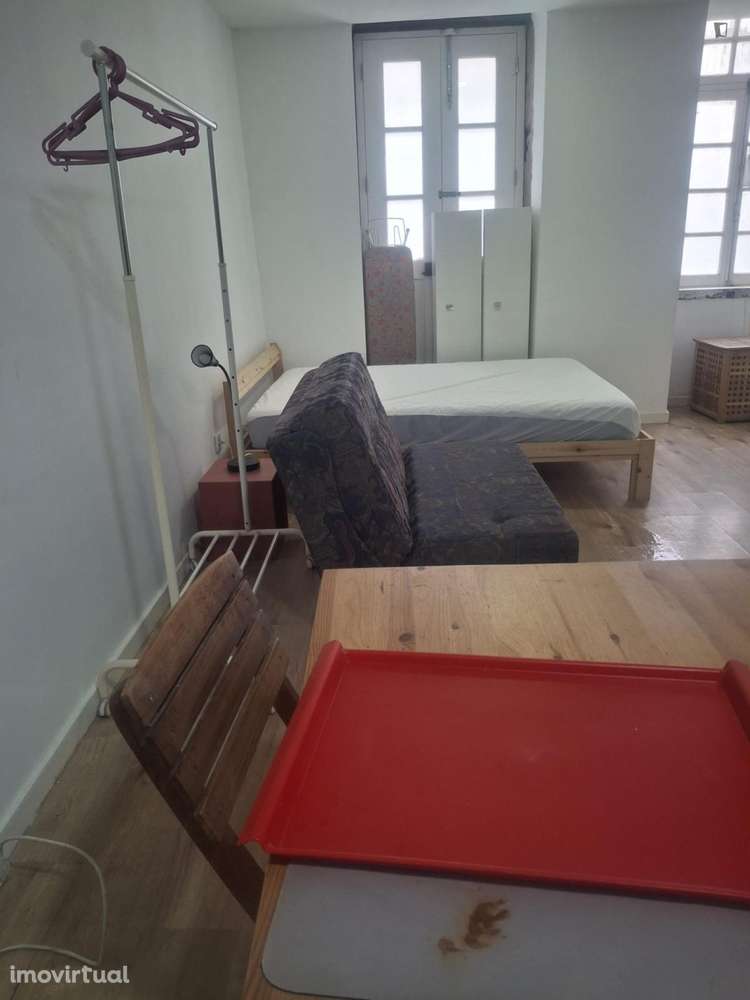 Estúdio - localizado em Montarroio Coimbra - Grande imagem: 4/11