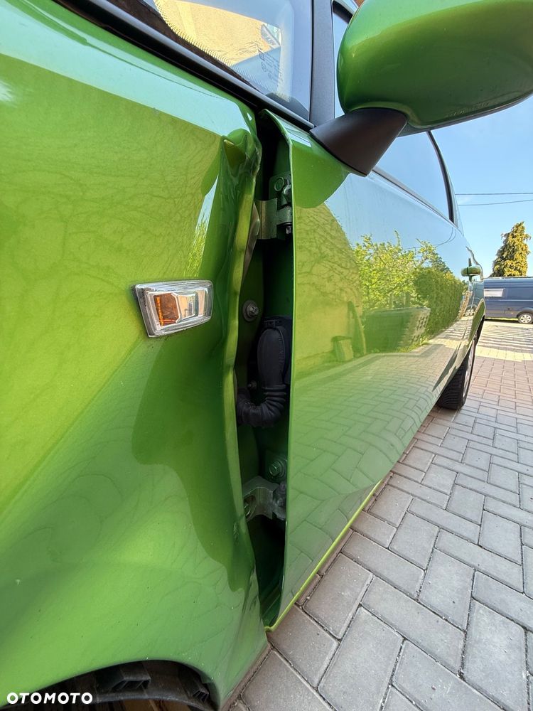 Opel Corsa 1.4 16V Navi - 21