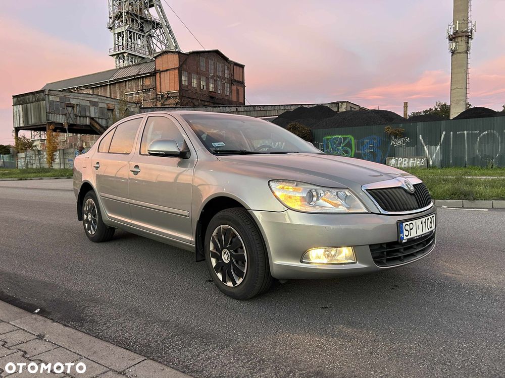 Skoda Octavia 1.4 TSI Ambiente DSG - 2