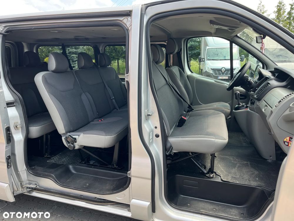 Opel Vivaro Long 9 Miejscowy - 9