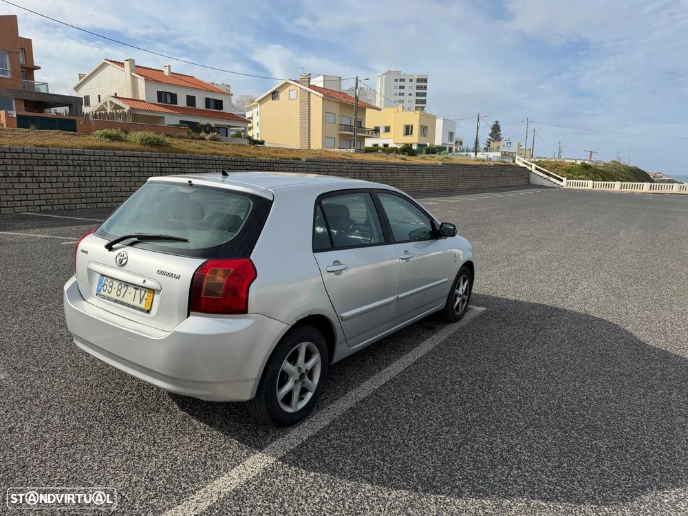 Toyota Corolla 1.4 SE - 8