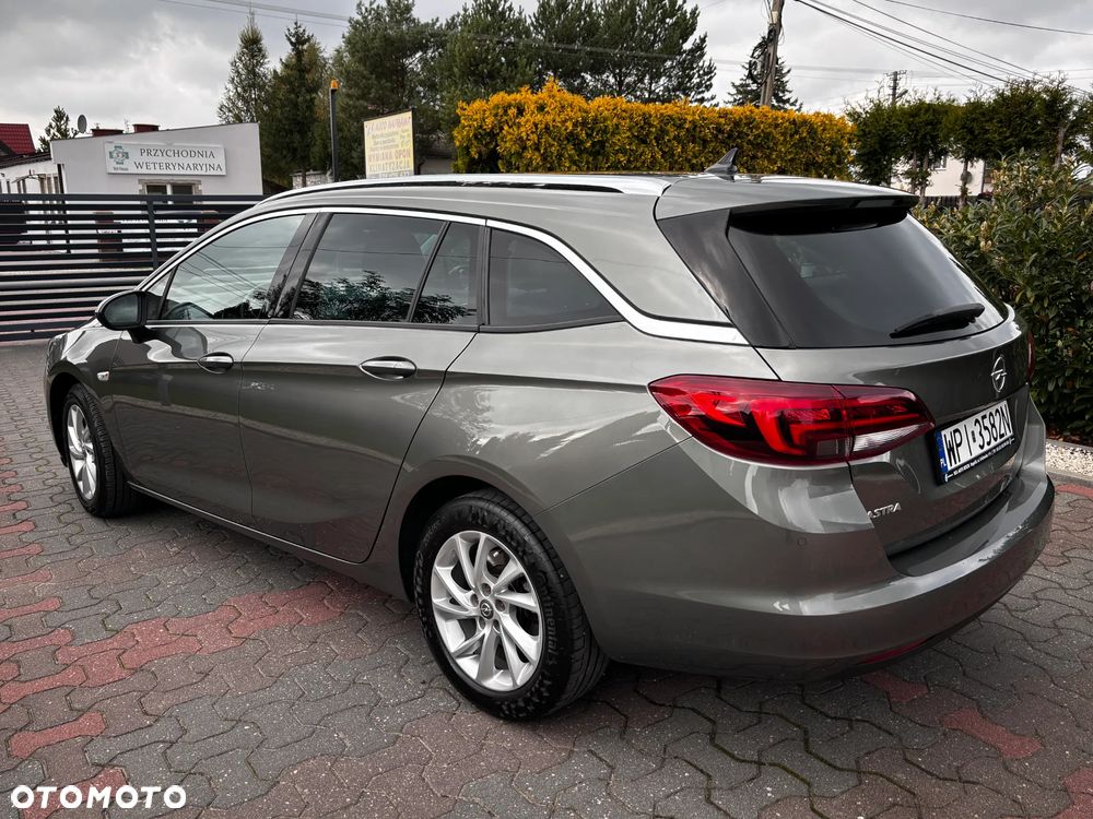 Opel Astra 1.6 D (CDTI) Start/Stop Sports Tourer Innovation - 4