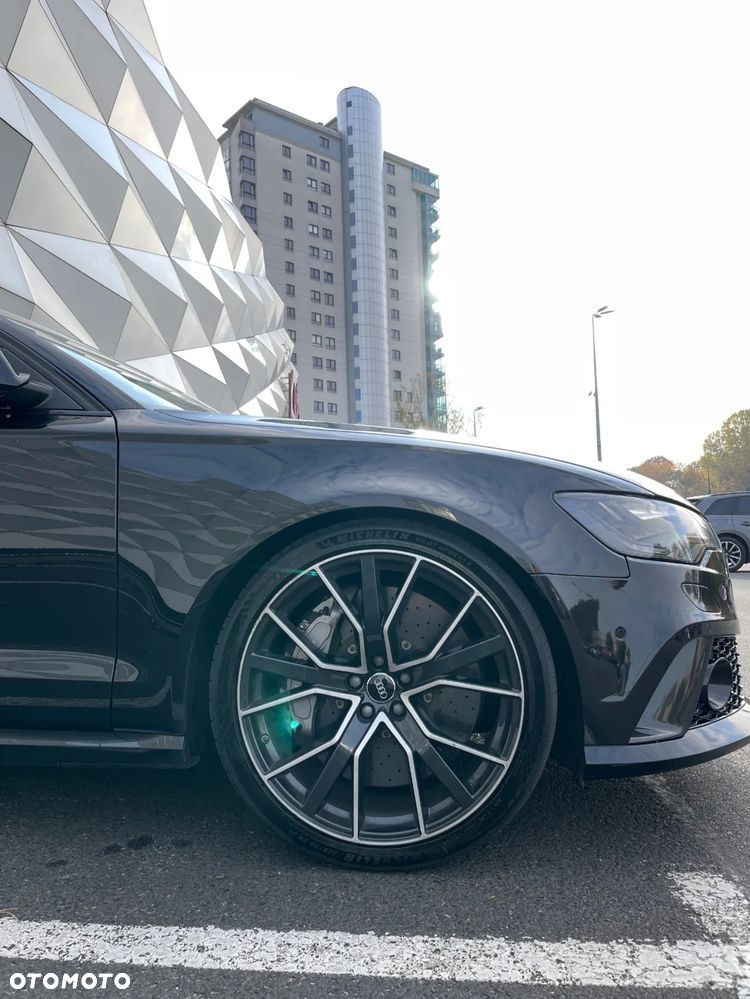 Audi RS6 Avant - 4