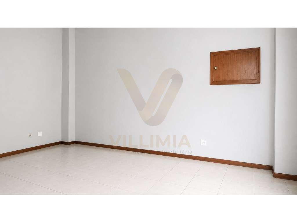 Loja Comercial para Arrendamento c/ 45 m² | Ponte de Lima - Grande imagem: 2/6