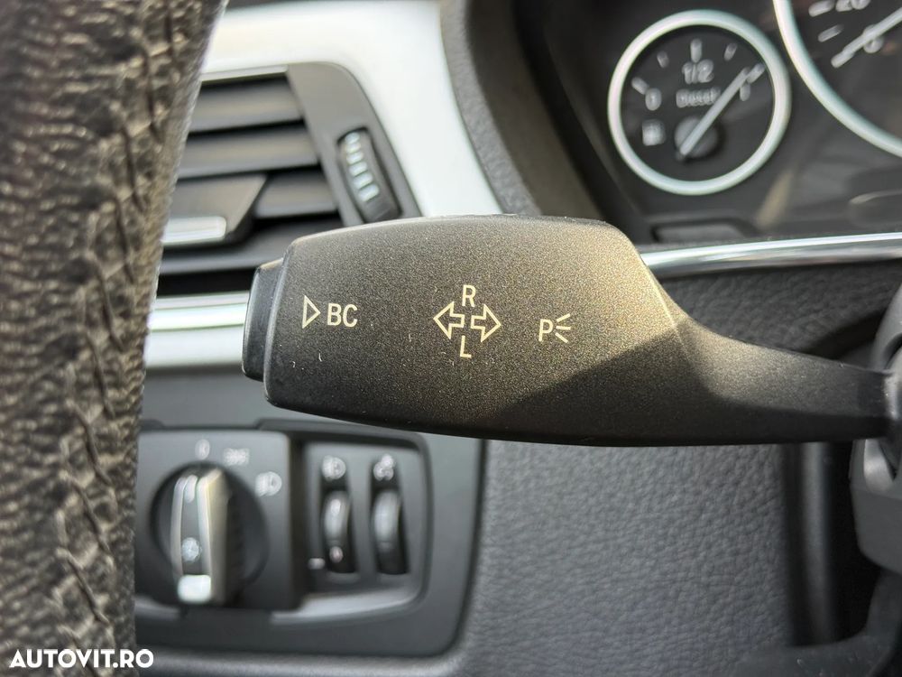 BMW Seria 3 320d Aut. - 22