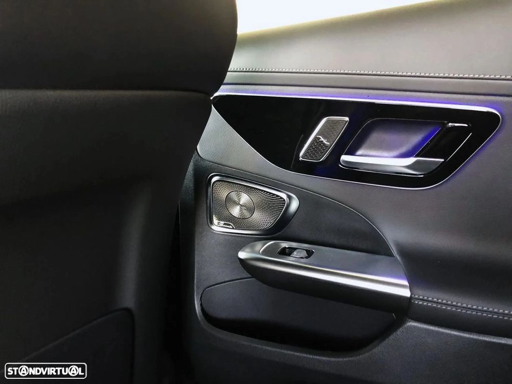 Mercedes-Benz C 300 de AMG Line - 18