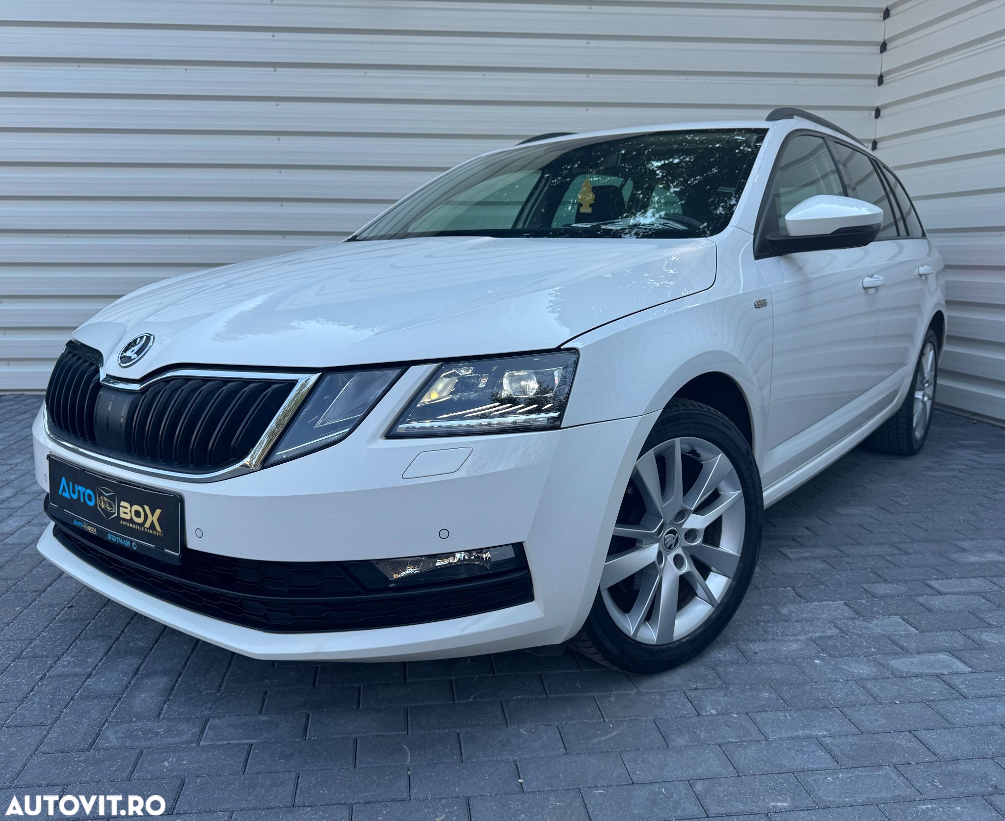 Skoda Octavia - 1