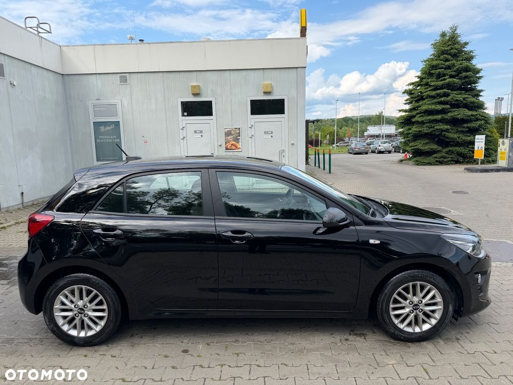 Kia Rio 1.2 M - 8