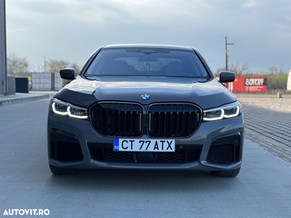 BMW Seria 7 750i xDrive - 2
