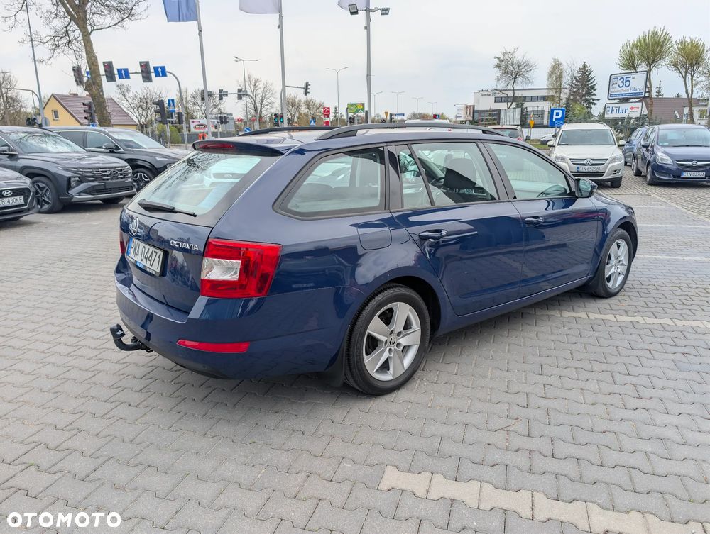 Skoda Octavia 1.6 TDI Ambition - 8
