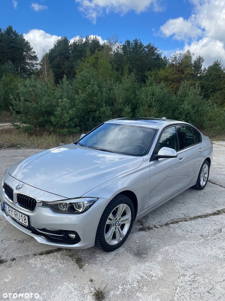 BMW Seria 3 328i xDrive Sport Line - 1