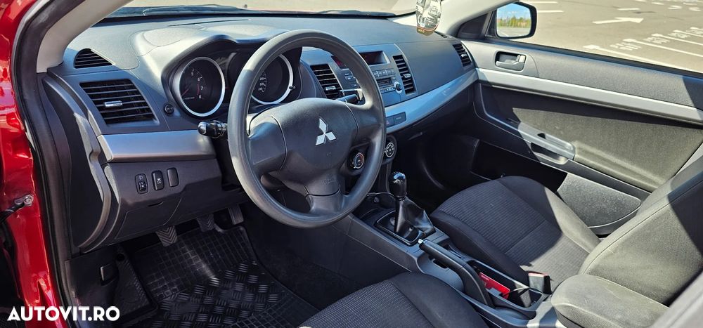 Mitsubishi Lancer 1.6 Inform A01 - 4