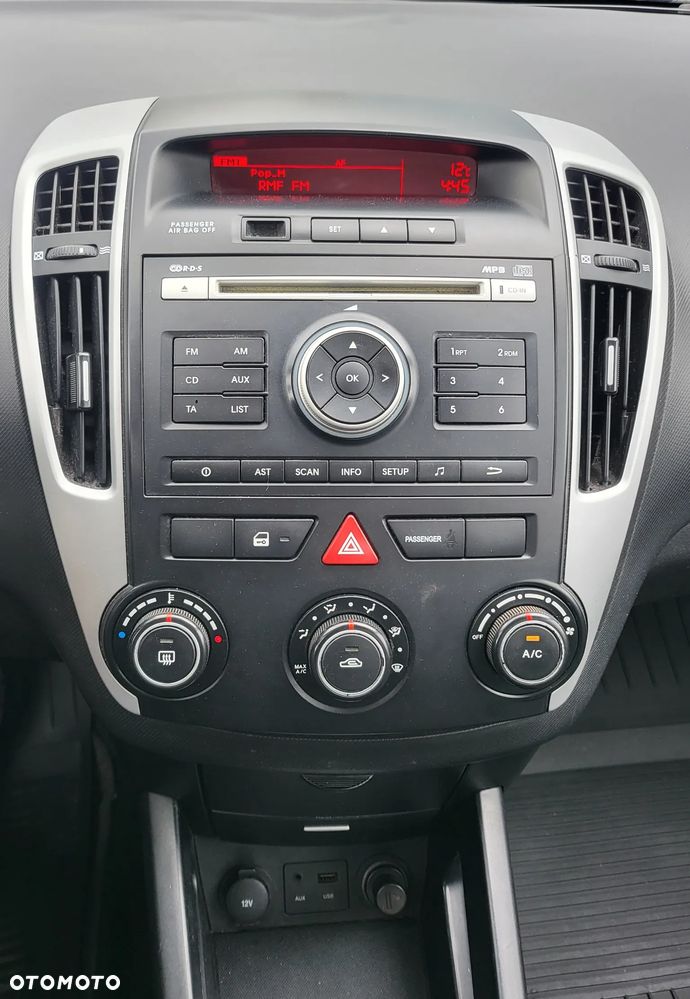 Kia Ceed 1.4 Comfort - 17