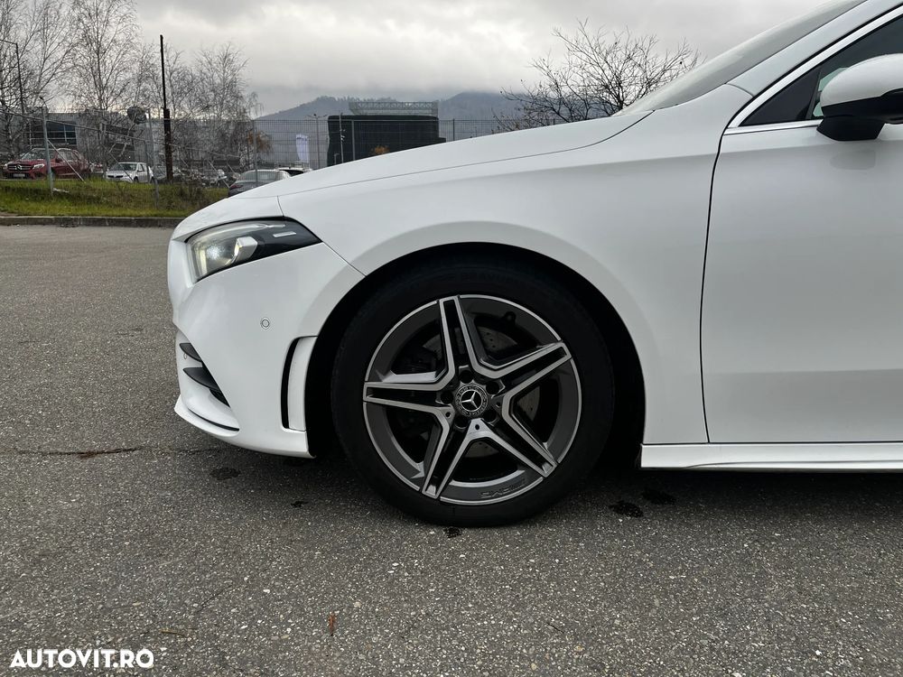 Mercedes-Benz A 220 4Matic 7G-DCT AMG Line - 28