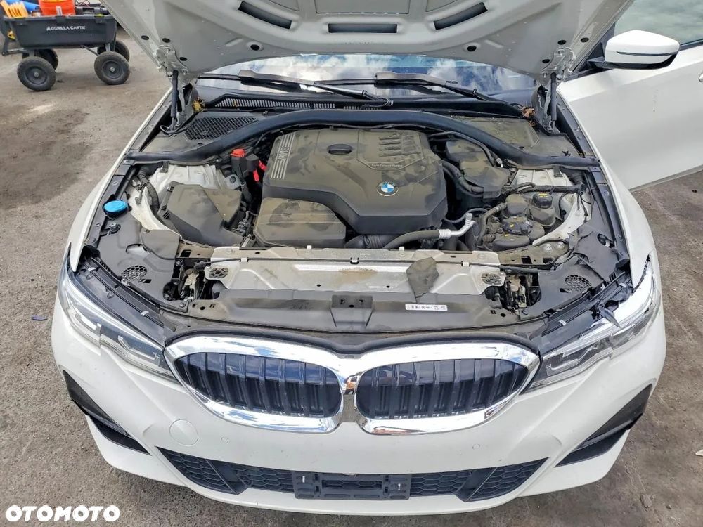 BMW Seria 3 330i xDrive M Sport sport - 10