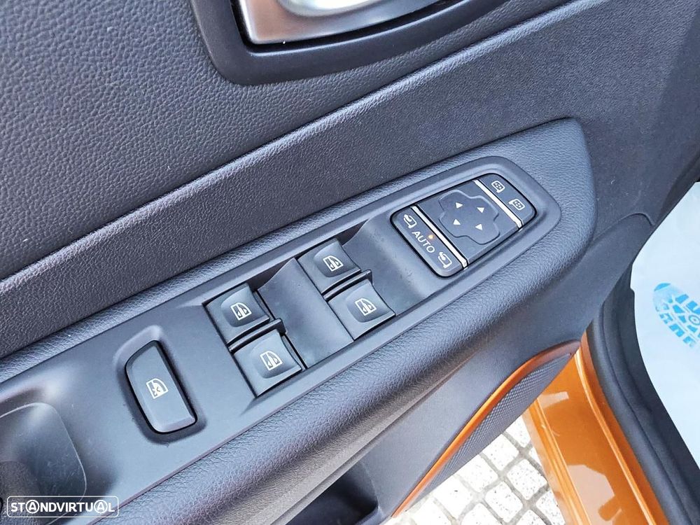 Renault Captur 1.5 dCi Exclusive XMOD - 27