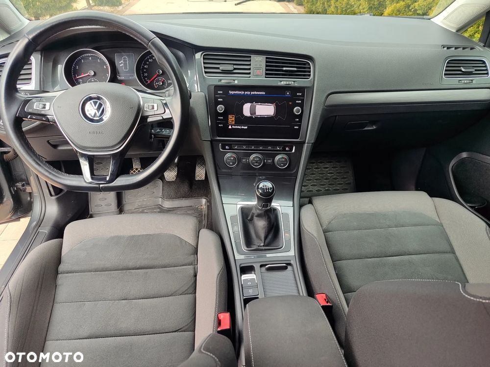 Volkswagen Golf 1.5 TSI ACT OPF Highline - 24