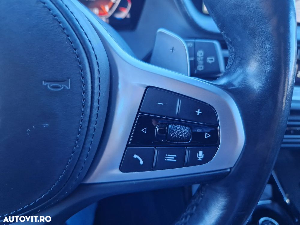 BMW M1 M135i xDrive AT - 13