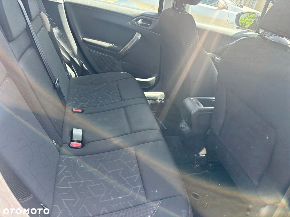 Peugeot 2008 PureTech 82 Active - 17