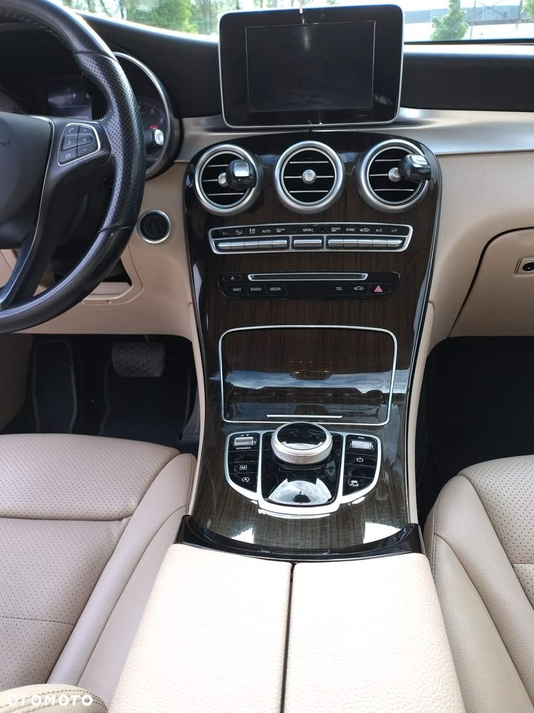 Mercedes-Benz GLC 300 4Matic 9G-TRONIC Edition 1 - 8