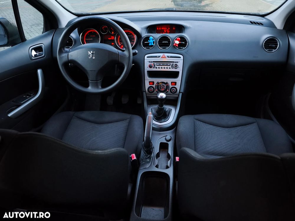 Peugeot 308 1.6HDi Confort Pack - 6