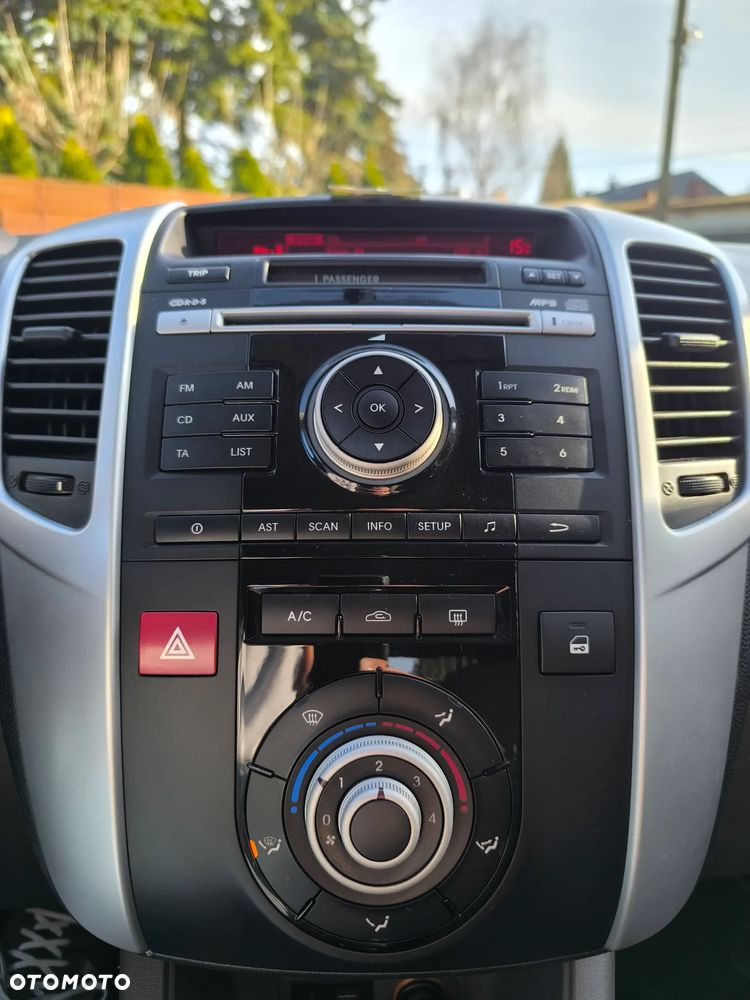 Kia Venga 1.4 M - 10