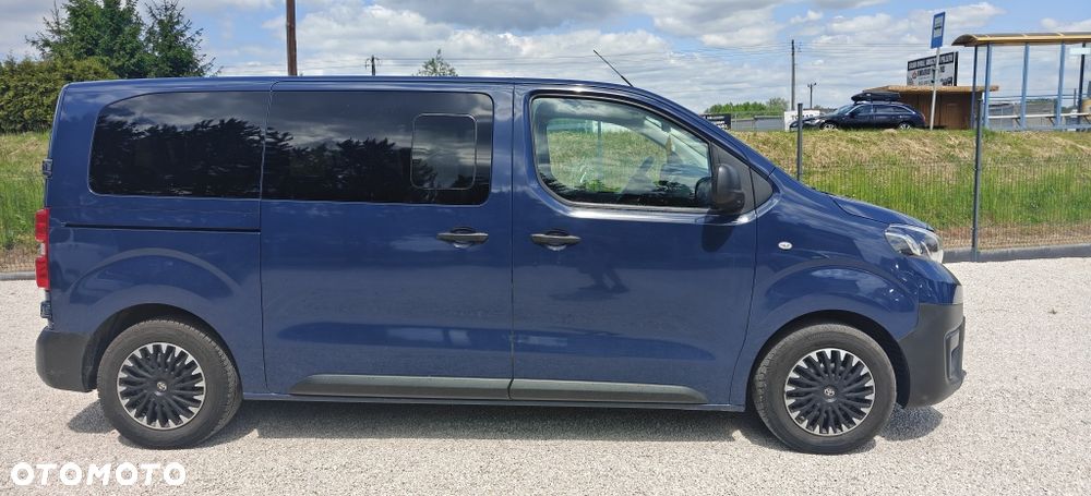 Opel Vivaro - 1