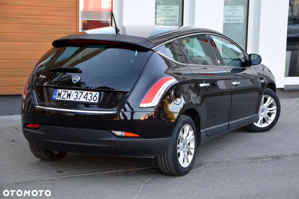 Lancia Delta 1.4 T-Jet 16v Oro - 13