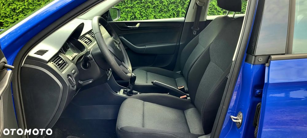 Skoda RAPID 1.0 TSI Active - 11