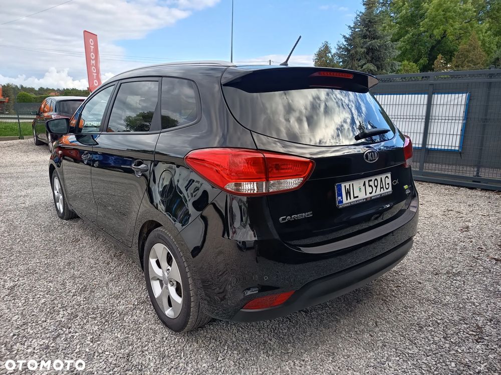 Kia Carens 1.6 GDI Dream Team Edition - 6
