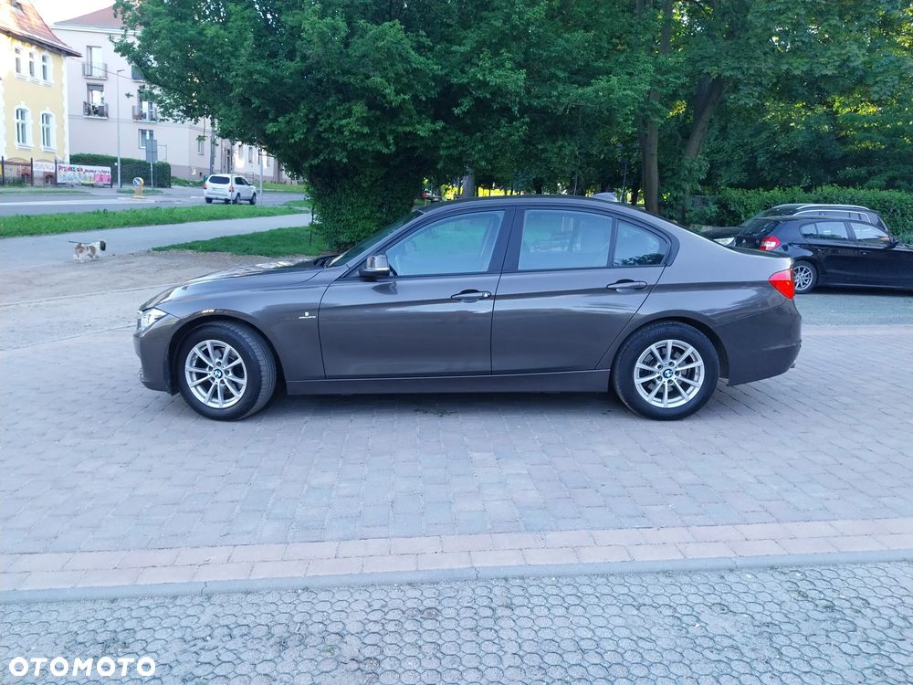 BMW Seria 3 316d Advantage - 2